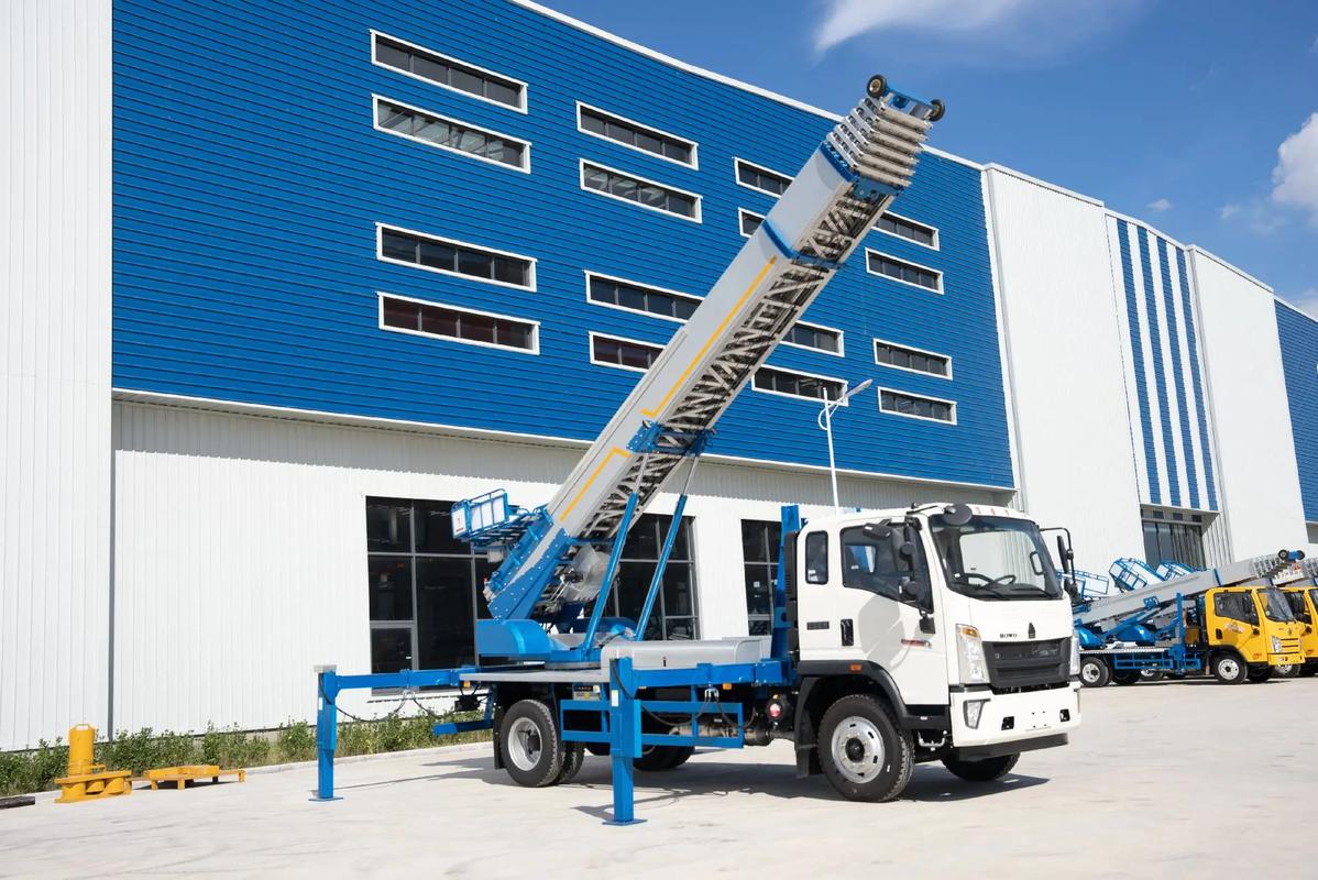 南陵县小型云梯车上料车租赁多少钱