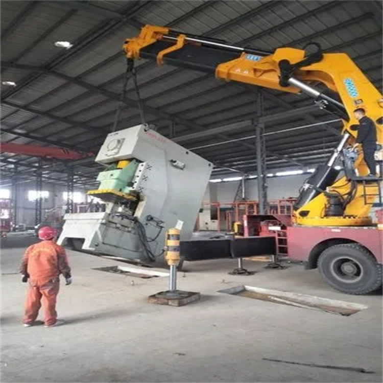 南陵县80吨折臂吊车出租附近电话