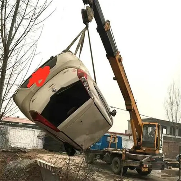 南陵县吊车吊轿车租赁指南：如何选吨位、避风险、省预算