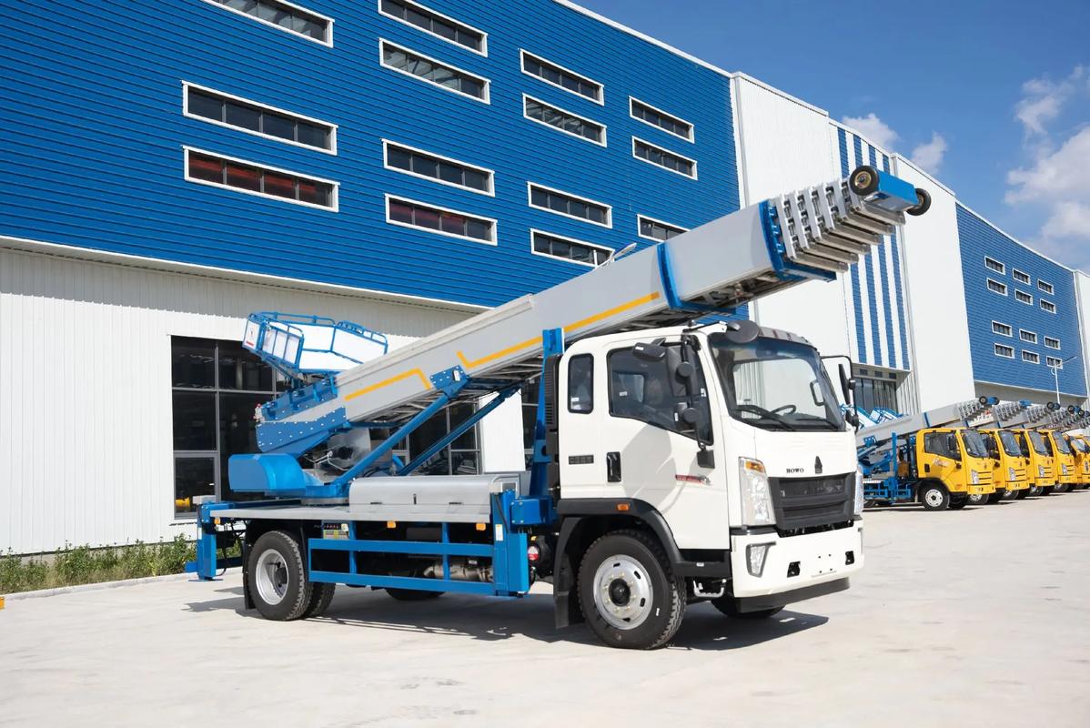 南陵县出租云梯车高空作业车 建筑垃圾搬运