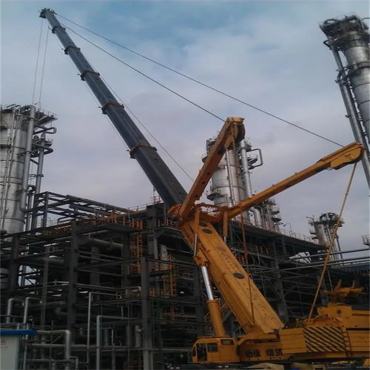 南陵县厂房钢结构吊装租赁多少吨吊车合适？